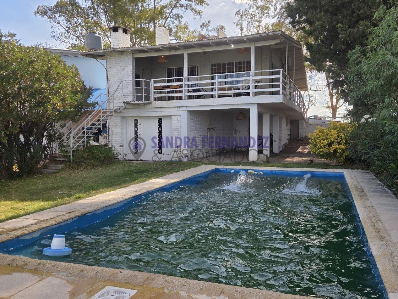 Rio Negro Cinco Saltos Lago Pellegrini Casa 2 dormitorios amoblada con vista al Lago