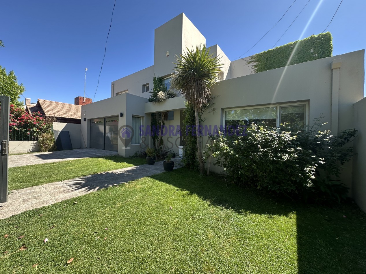 Rio Negro Cipolletti Casa 4 dormitorios Barrio Manzanar 7