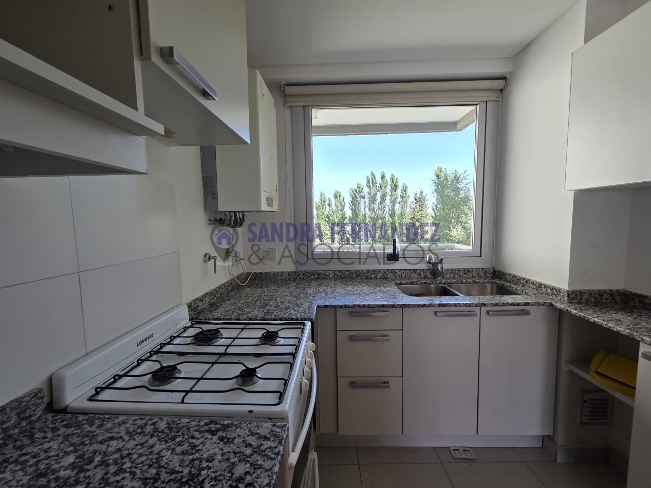 Neuquen Alquiler Departamento 2 dormitorios suite cochera Paseo de la Costa 