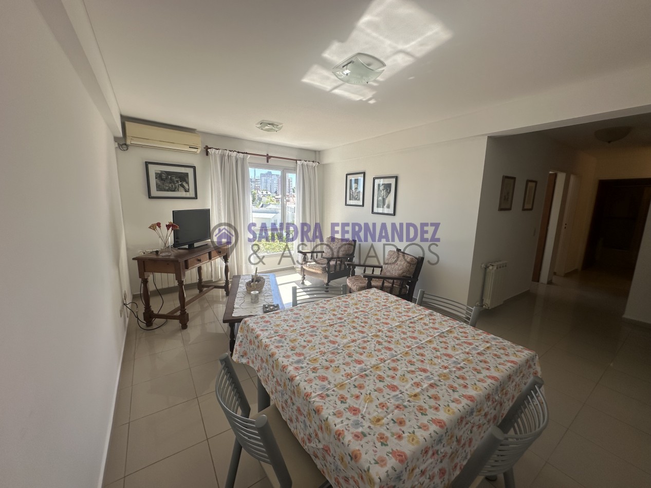 Neuquen. Alquiler. Departamento 2 dormitorios amoblado. Cochera. Barrio Santa Genoveva