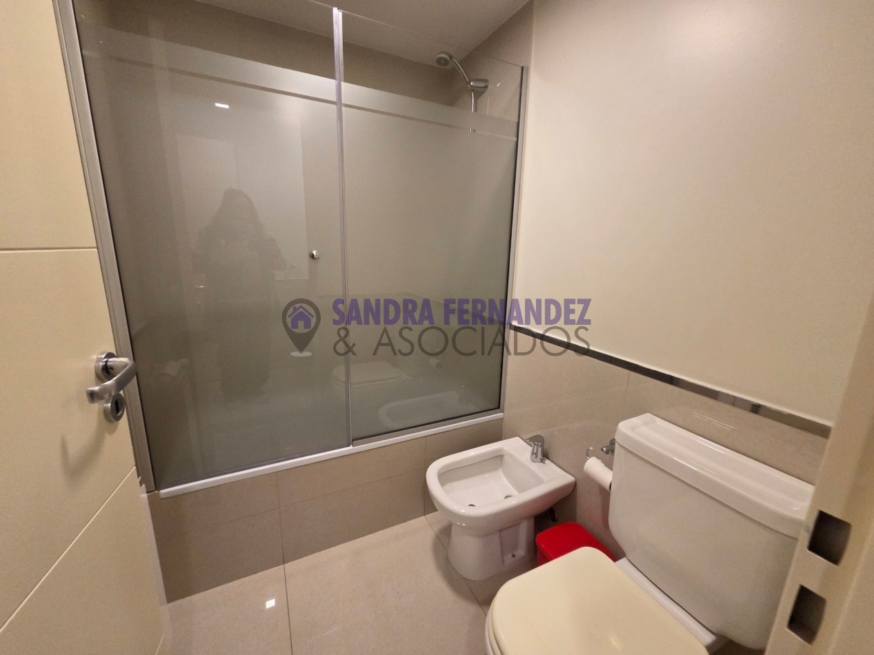 Neuquen Alquiler Departamento Nivel Gerencial amoblado equipado 2 dormitorios (suite). Cochera