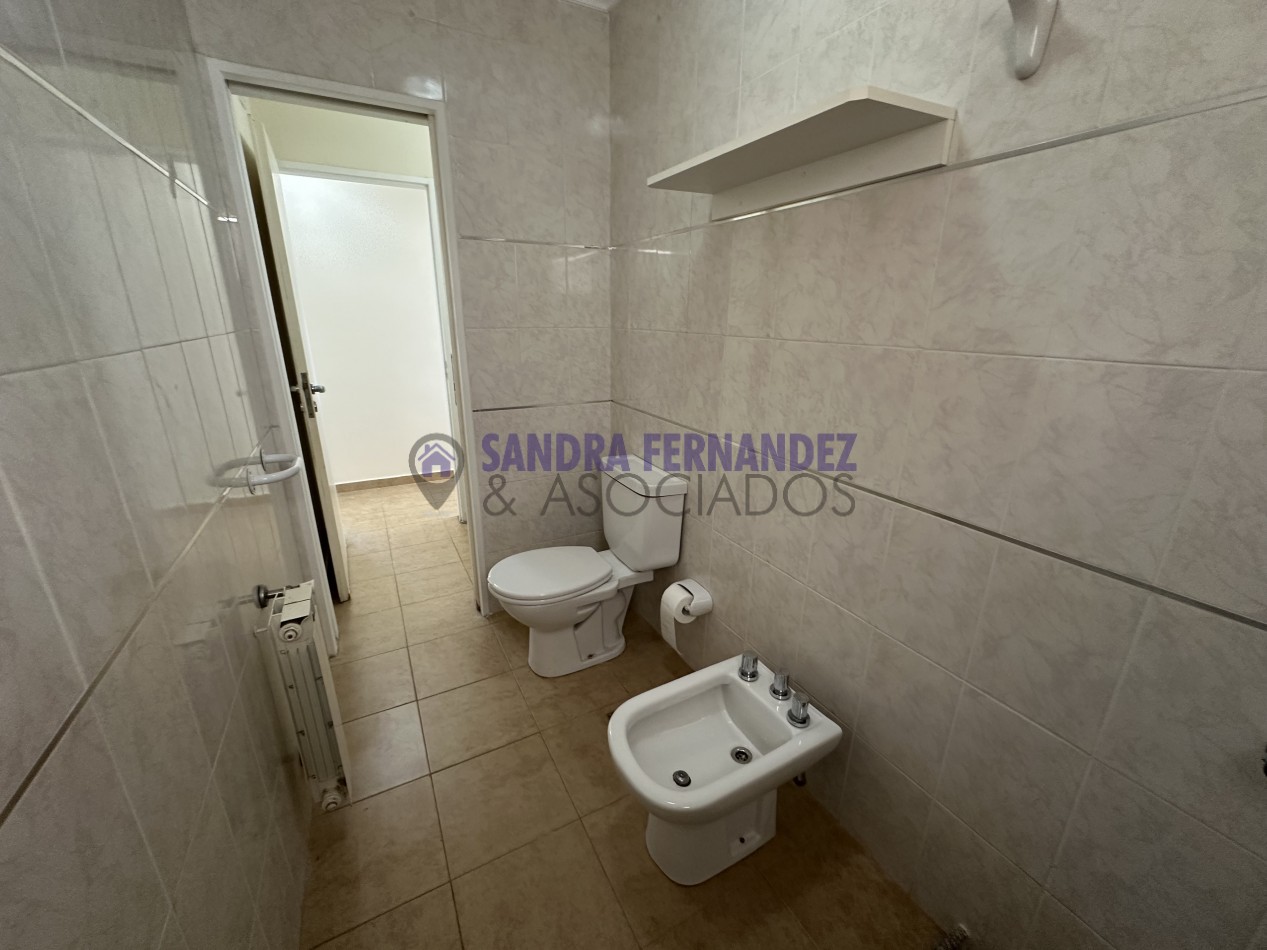 Neuquen Venta Santa Genoveva Departamento 2 dormitorios. Cochera Baulera 