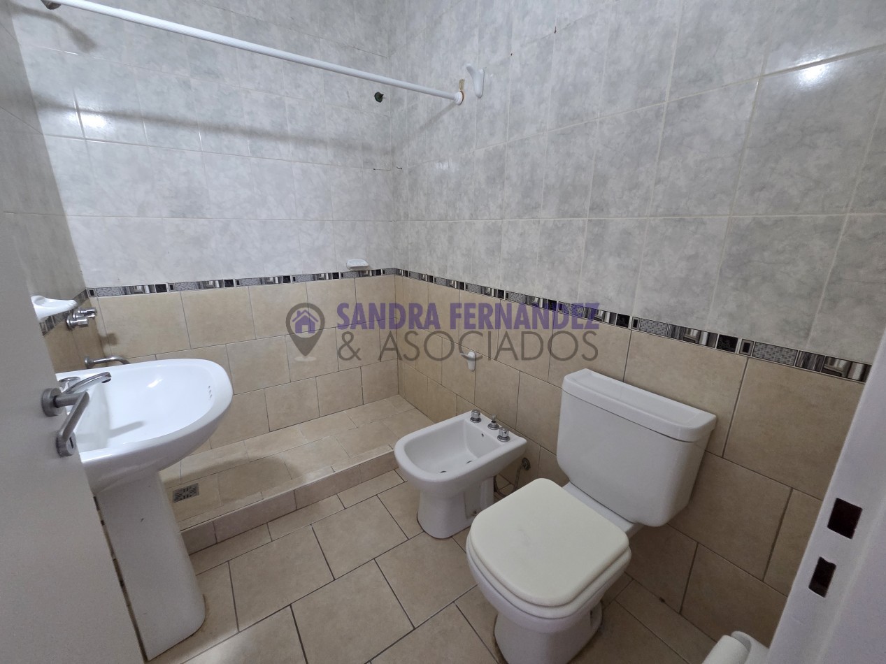 Neuquen. Alquiler. Duplex 2 dormitorios Barrio Huilliches