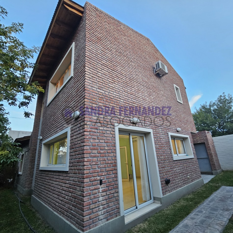 Rio Negro. Cipolletti. Venta. Casa en planta baja 3 dormitorios (suite) 