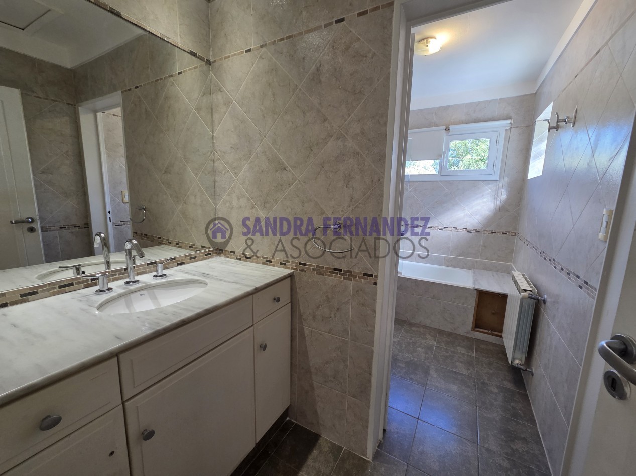 Neuquen Alquiler Duplex 3 dormitorios(suite) Jardines del Rey