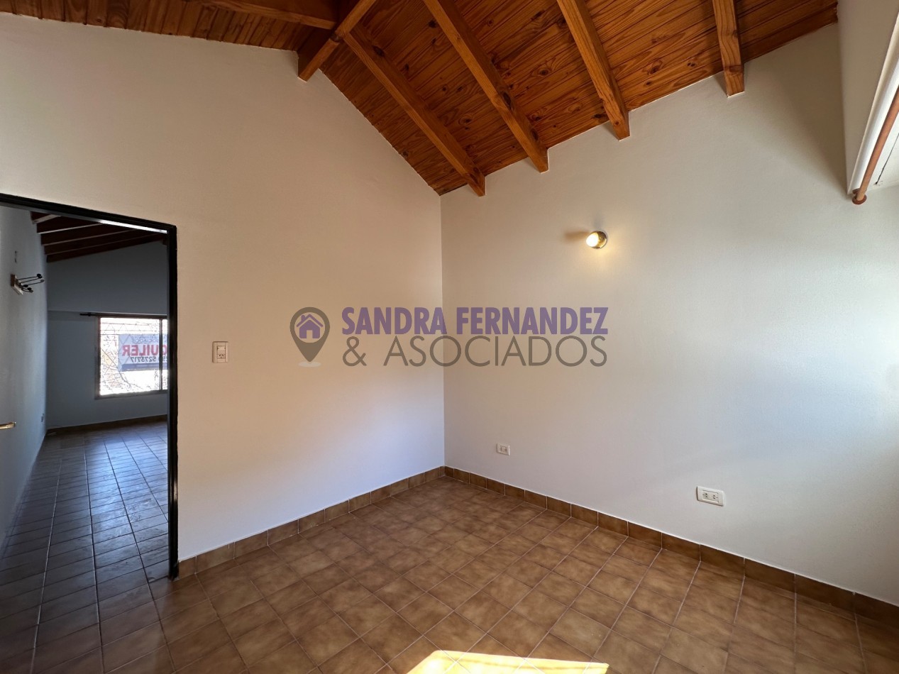 Neuquen Alquiler Departamento en Complejo en 1° piso sin cochera