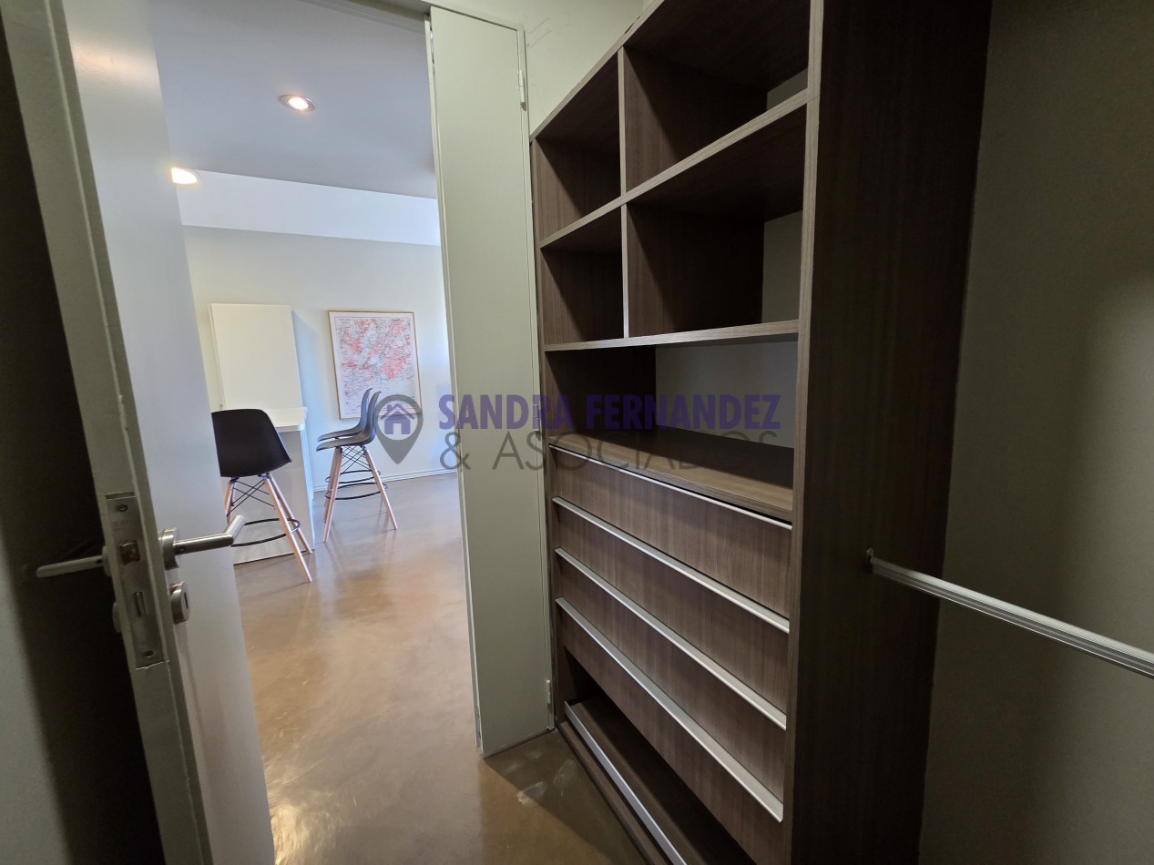 Buenos Aires. CABA. San Telmo. Torre Quartier San Telmo. Cercano a: UADE-UCA-UTN 1 dormitorio Cochera Opcional