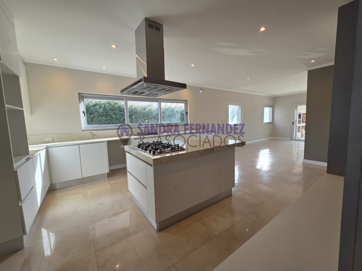 Neuquen Alquiler A ESTRENAR Casa en una sola planta 3 dormitorios, todos en suite Barrio Cerrado Sauces del Limay 