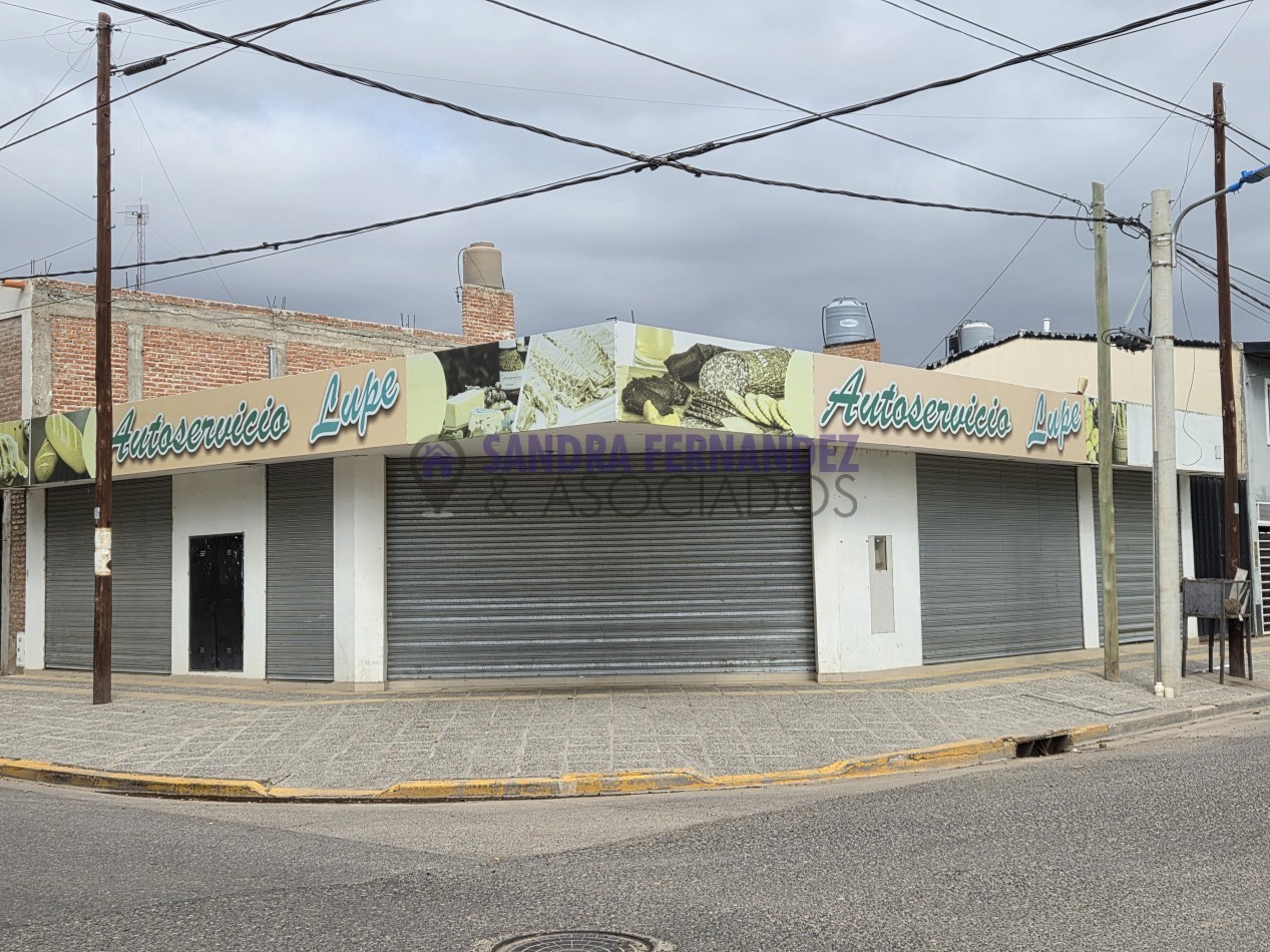 Neuquen Alquiler Local Oficina Comercial en esquina