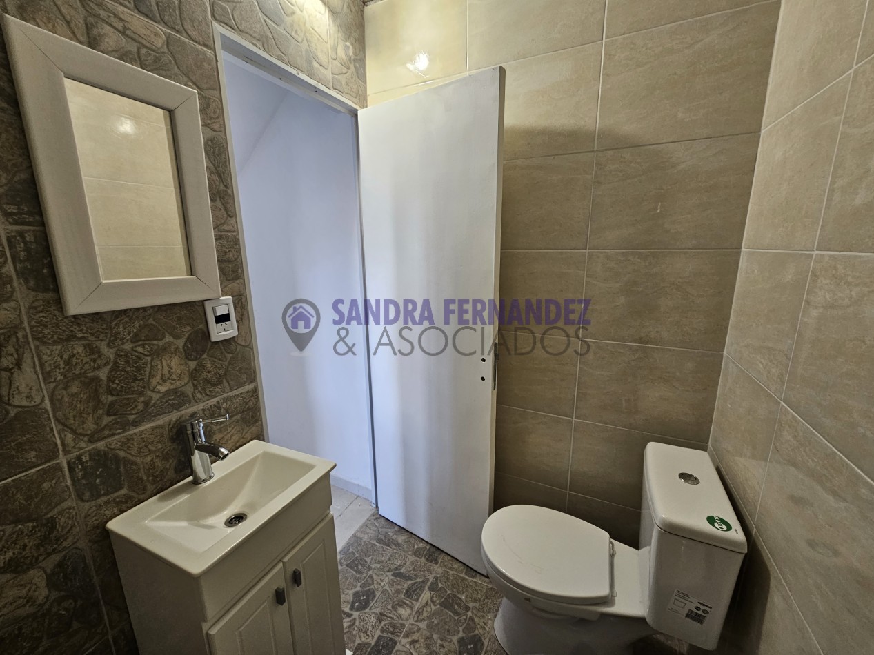 Neuquen. Alquiler. Departamento 1 dormitorio, zona balneario con entrada para auto