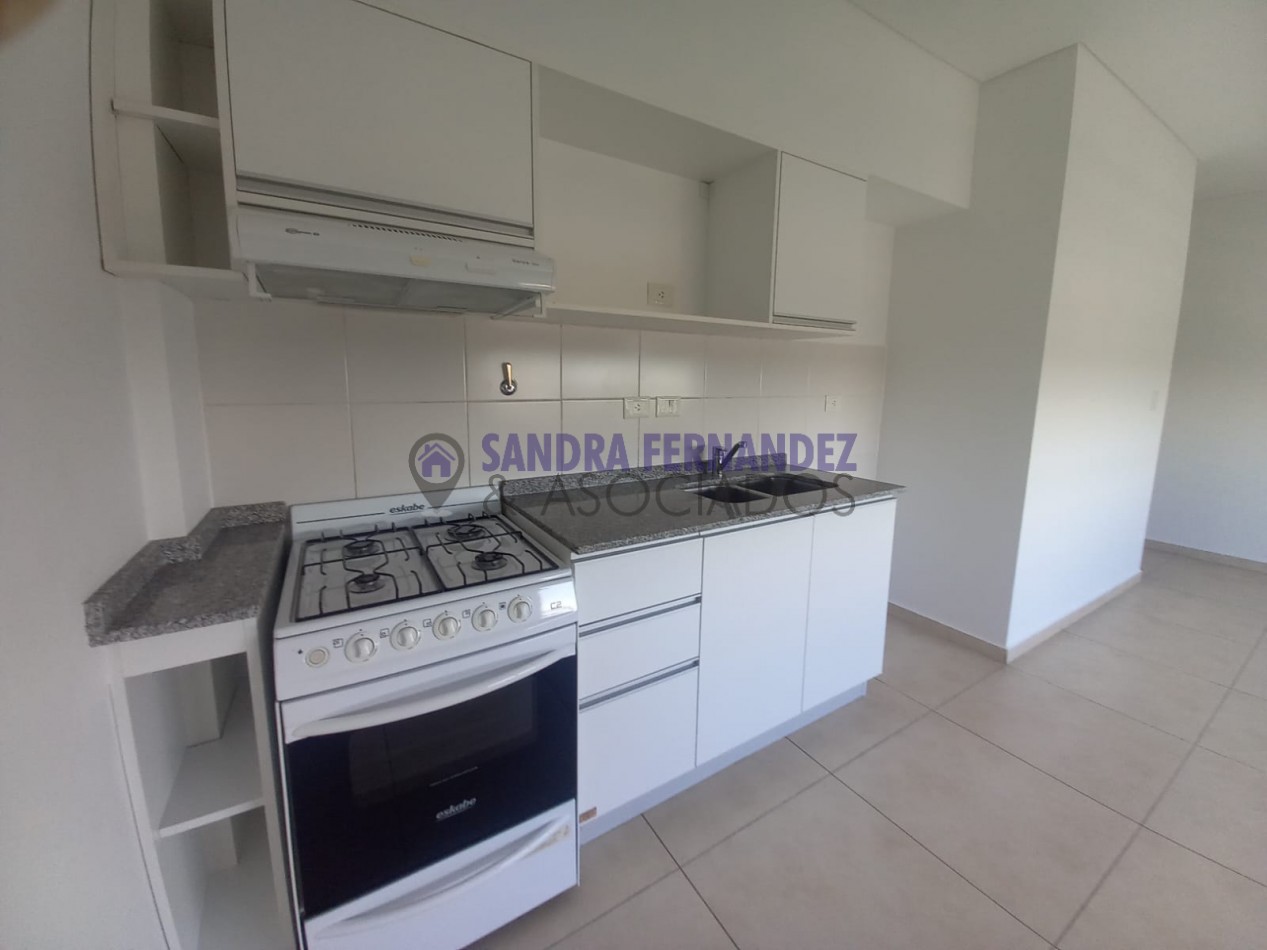 Rio Negro Cipolletti Alquiler Departamento 1 dormitorio Cochera