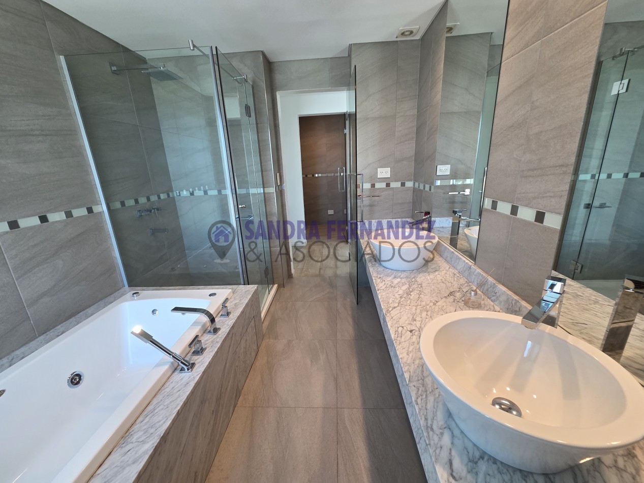 Neuquen. Alquiler NIVEL GERENCIAL Departamento  Semipiso 3 dorm