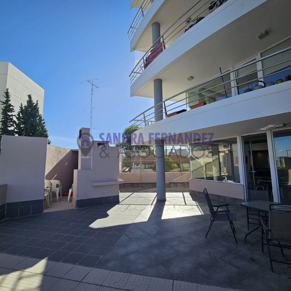 Neuquen. Alquiler. Semipiso. Santa Genoveva, Torre Dali. 2 dormitorios en suite con parrilla y terraza