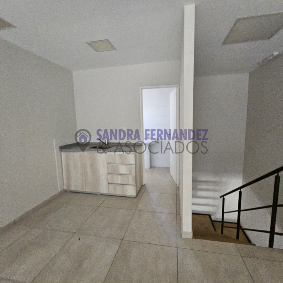 Neuquen Local Comercial en zona Bancaria 