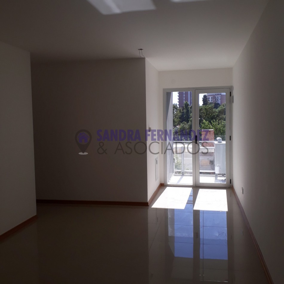 Neuquen Venta Departamento sin cochera centro de la ciudad de Neuquen. Cercano a Universidad del Comahue (UNCO)