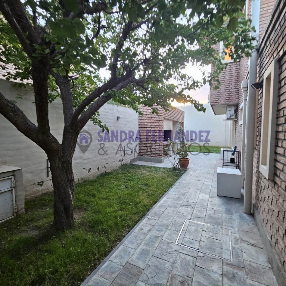 Rio Negro. Cipolletti. Venta. Casa en planta baja 3 dormitorios (suite) 