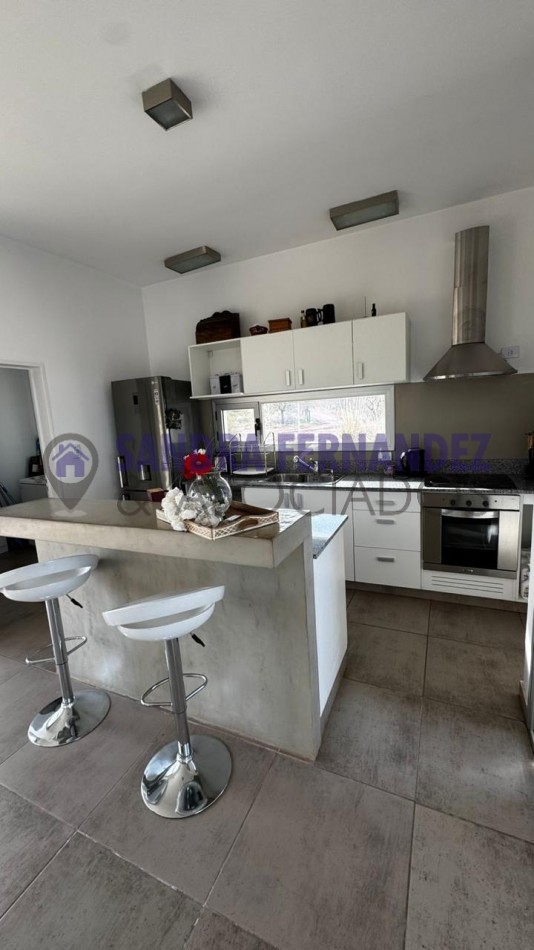  Neuquen. ALQUILER/VENTA La Peninsula Casa amoblada equipada 3 dormitorios