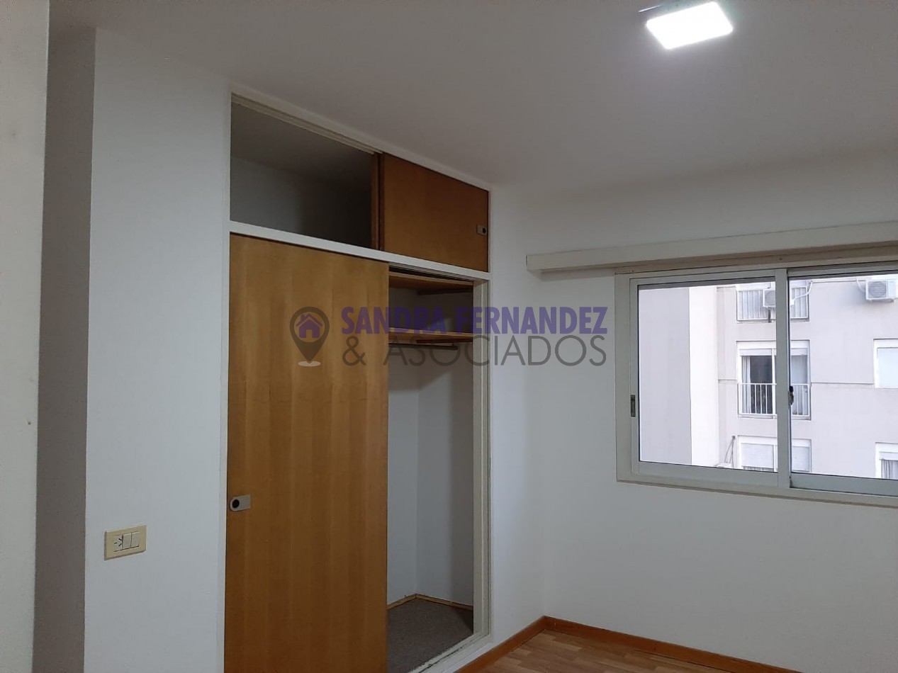 Neuquen. Alquiler. Departamento 2 dormitorios con cochera Zona Policlinico/Hospital Castro Rendon