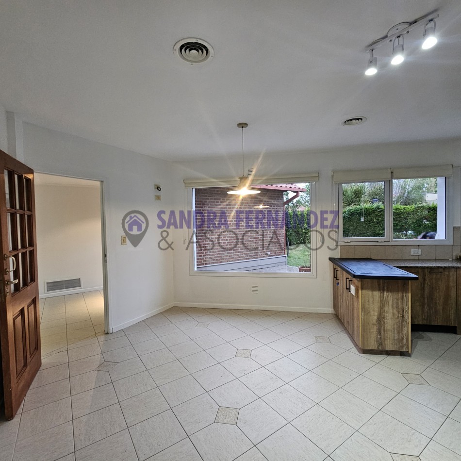 Neuquen. Venta Casa 2 dormitorios (suite) en una sola planta. Barrio Rincon Club de Campo