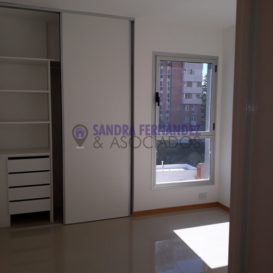 Neuquen Venta Departamento sin cochera centro de la ciudad de Neuquen. Cercano a Universidad del Comahue (UNCO)
