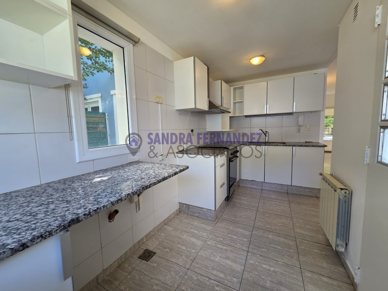 Neuquen Alquiler Duplex 3 dormitorios(suite) Jardines del Rey