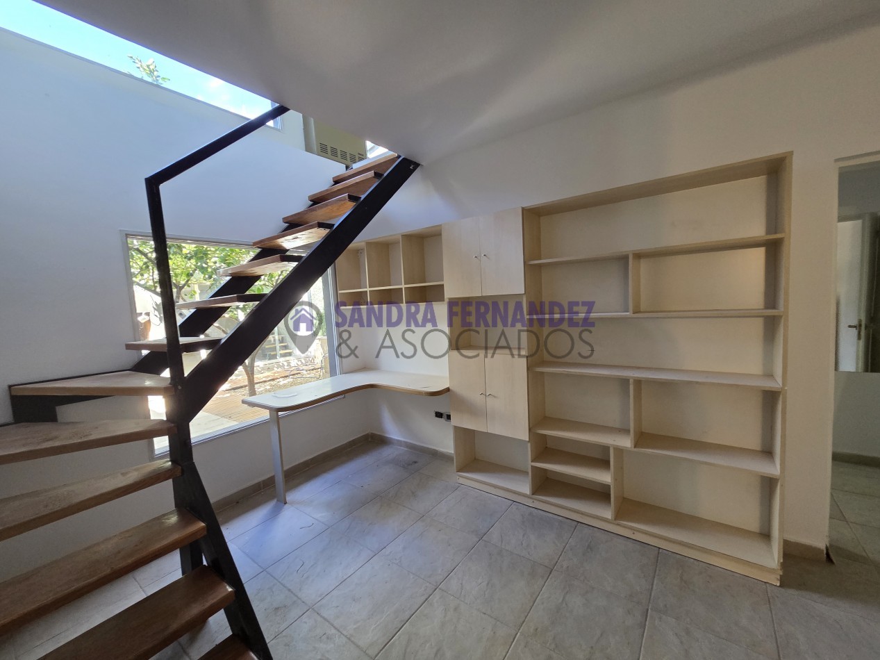 Neuquen. Alquiler. Casa 3 dormitorios suite, con piscina. 