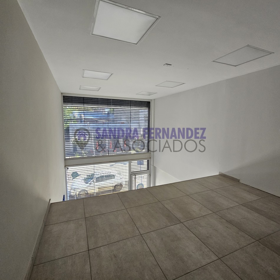 Neuquen Local Comercial en zona Bancaria 