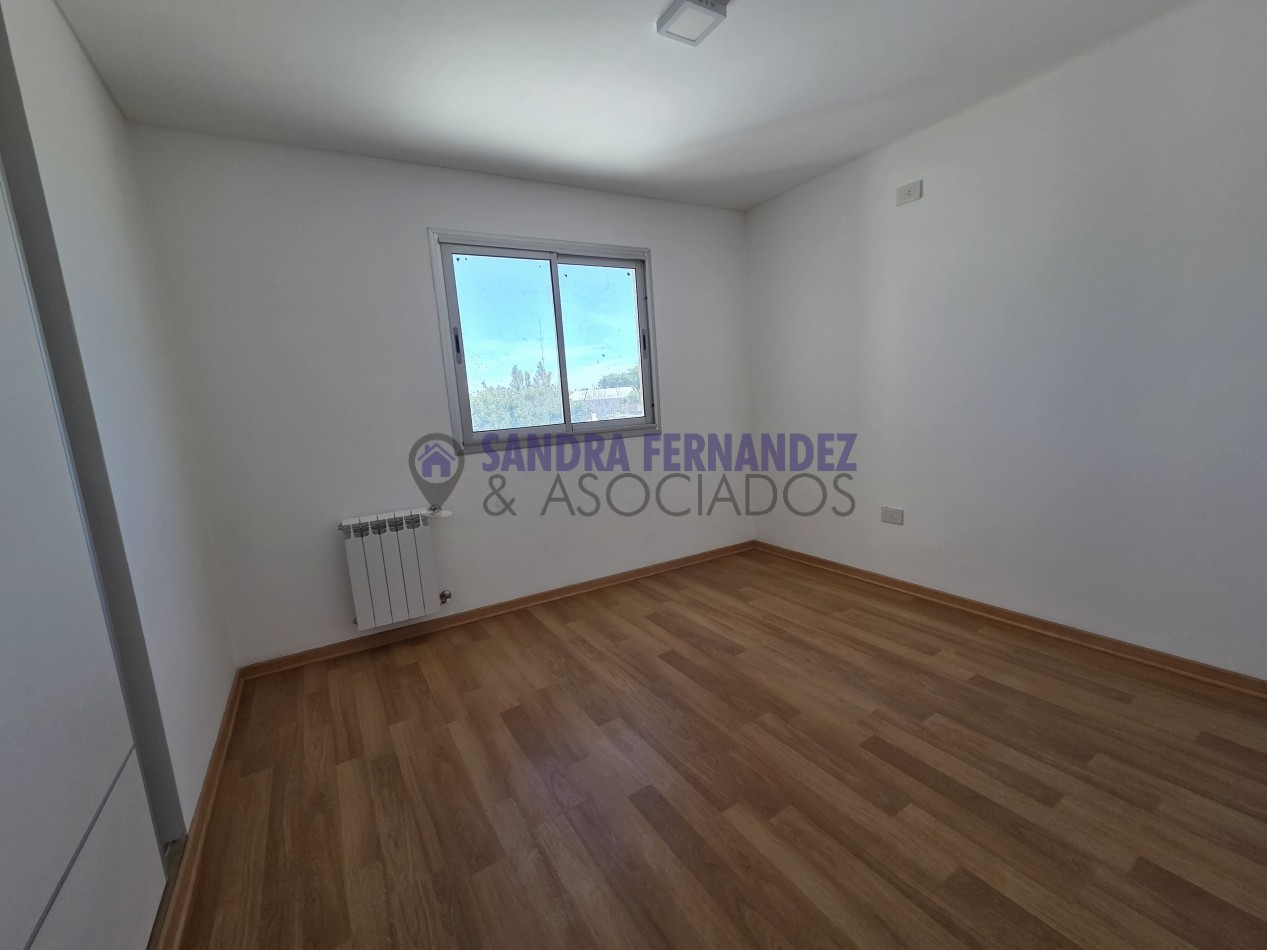 Rio Negro Cipolletti Venta A ESTRENAR Departamento en duplex 2 dormitorios cochera externa