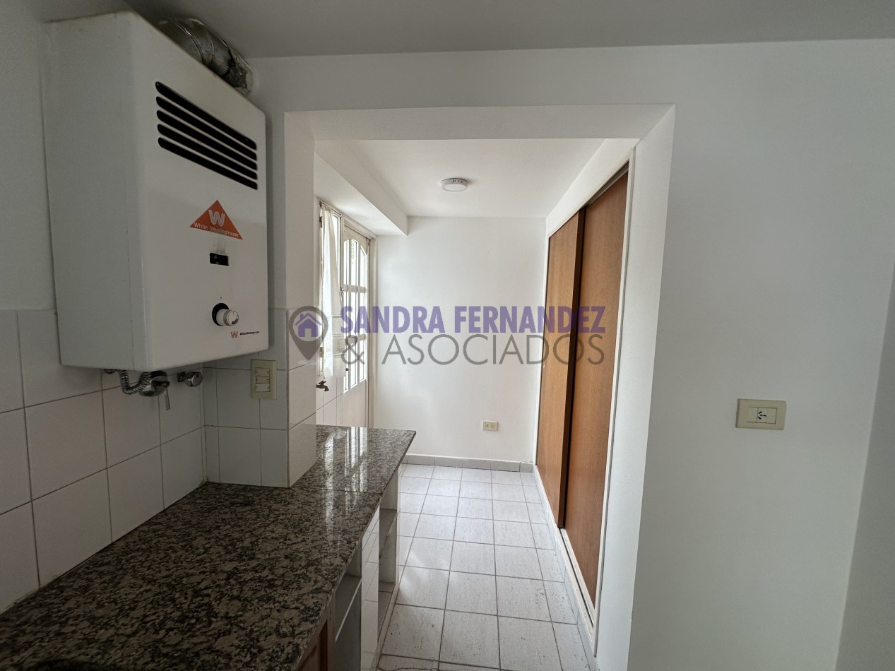 Neuquen Alquiler Loft 1 dormitorio con entrada para vehiculo