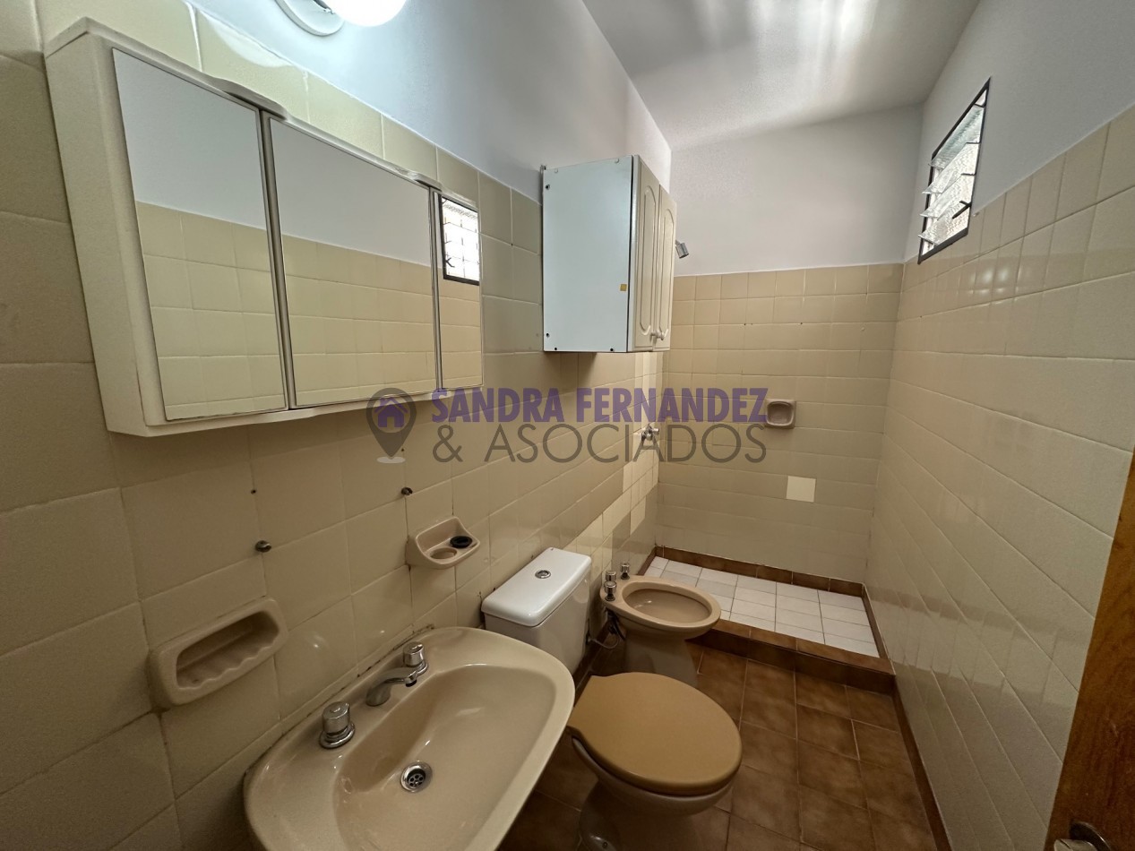 Neuquen Alquiler Departamento en Complejo en 1° piso sin cochera