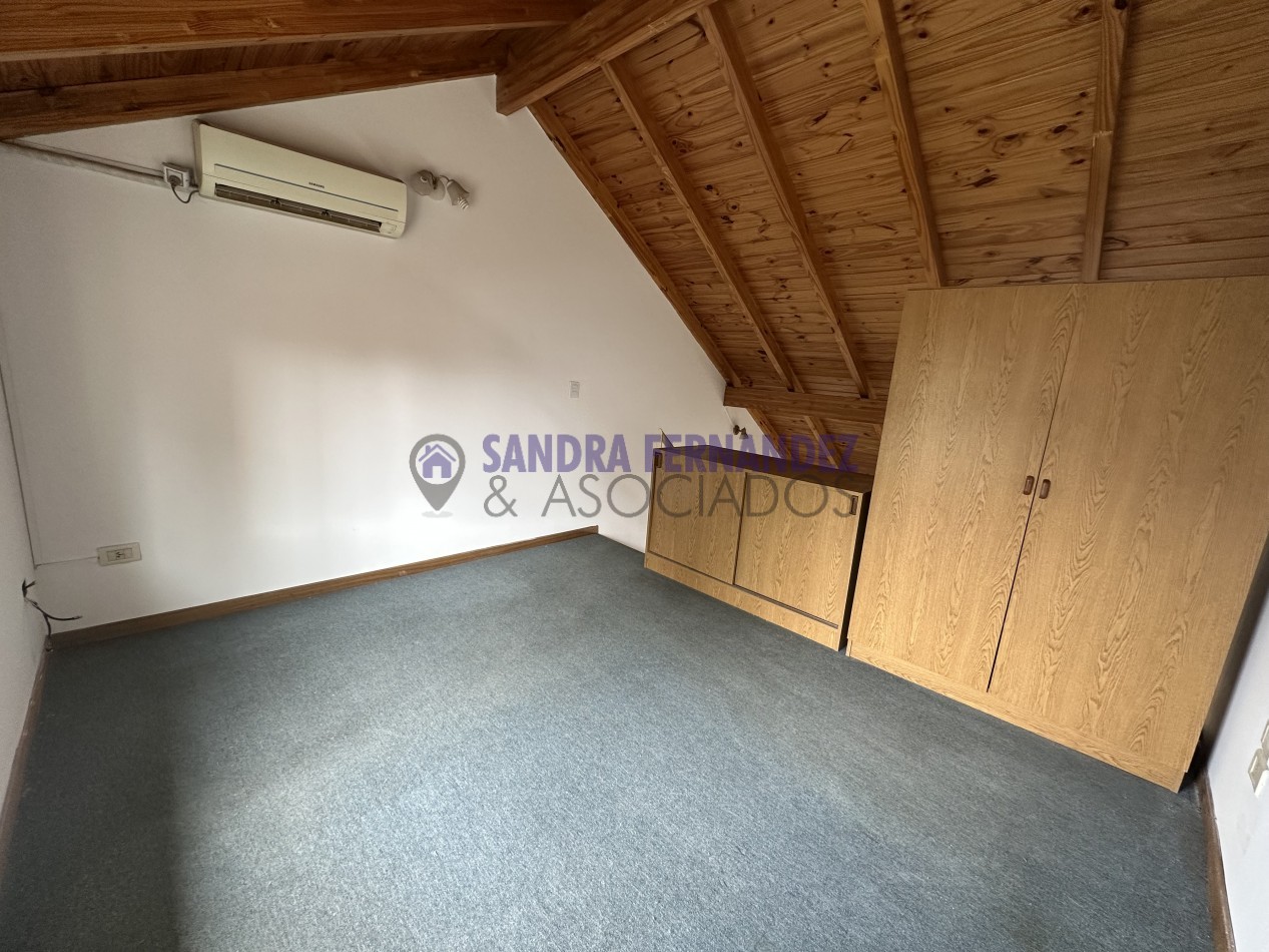 Neuquen Alquiler Loft 1 dormitorio con entrada para vehiculo