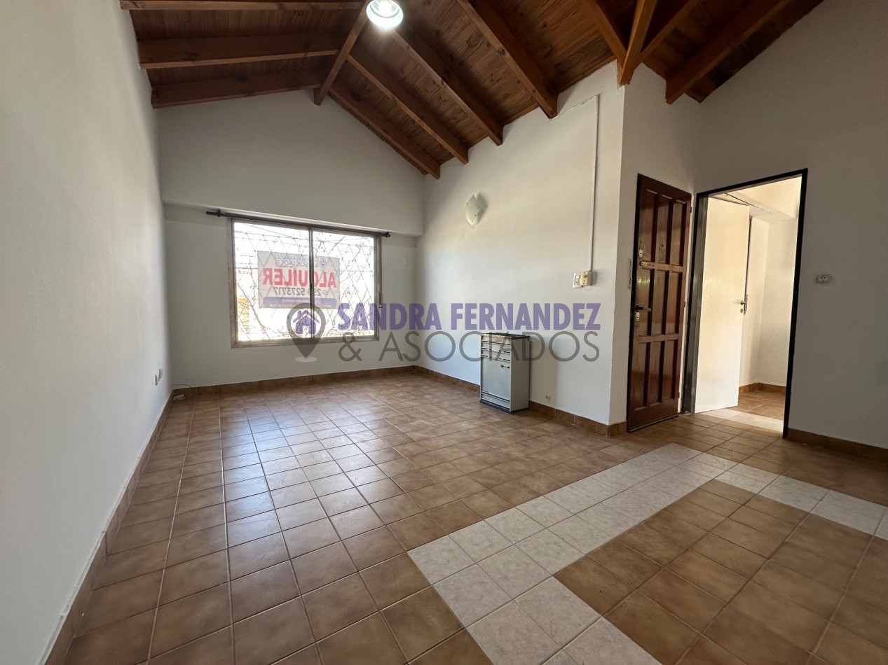 Neuquen Alquiler Departamento en Complejo en 1° piso sin cochera