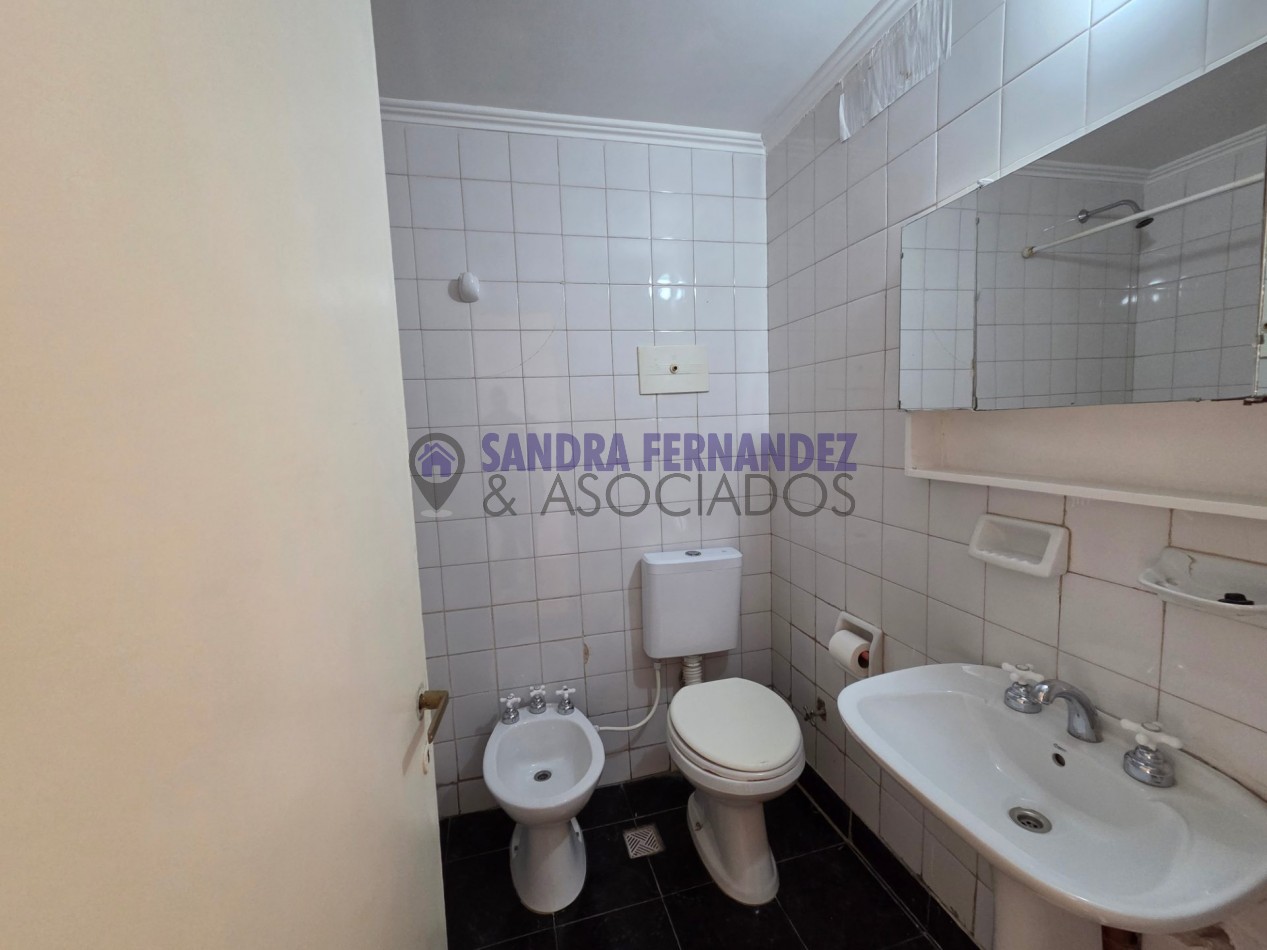 Neuquen Alquiler Departamento 3 dormitorios zona YPF sin cochera