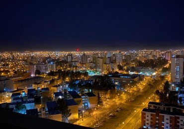 Neuquen. Alquiler Semi Piso Nivel gerencial Edificio Hotel Hilton