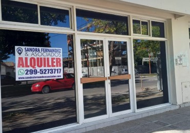 Rio Negro. Cipolletti Alquiler. Predio con Oficinas