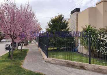 Rio Negro Cipolletti Barrio Flamingo Casa niel gerencial 