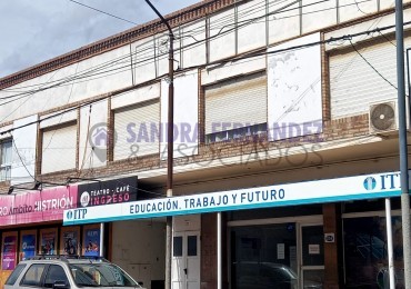 Neuquen. Alquiler. Local comercial. Oficina en dos plantas. Bajo Zona Comercial cercano Galeria paseo del Sol