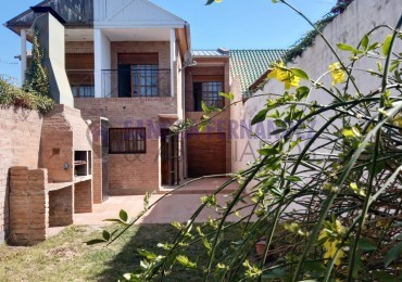 Neuquen. Alquiler Triplex. Barrio Maria Auxiliadora. 