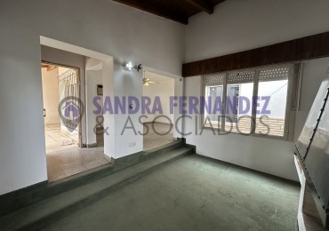 Neuquen Alquiler Casa en una sola planta 