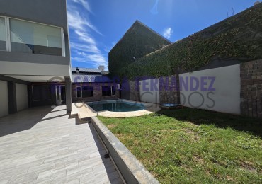 Neuquen. Alquiler. Casa 3 dormitorios suite, con piscina. 