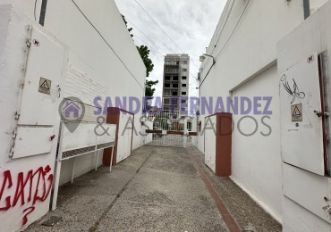 Neuquen Alquiler Loft 1 dormitorio con entrada para vehiculo