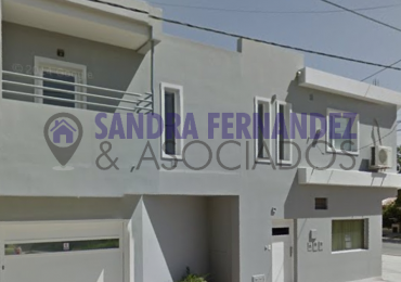 Rio Negro, Cipolletti, Alquiler, 2 dormitorios. Cochera. Parrilla. Barrio Brentana