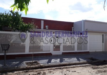 Plottier Alquiler Casa en una sola planta 