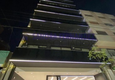 Neuquen Alquiler Departamento 1 dormitorio con terraza. Cochera Centro ciudad de Neuquen
