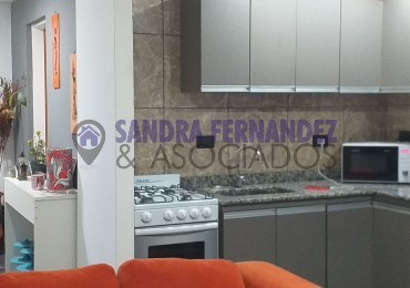 Neuquen. Centenario. Alquiler. Departamento amplio 1 dormitorio. 