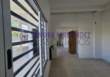 Neuquen. Alquiler. Departamento 1 dormitorio, zona balneario con entrada para auto